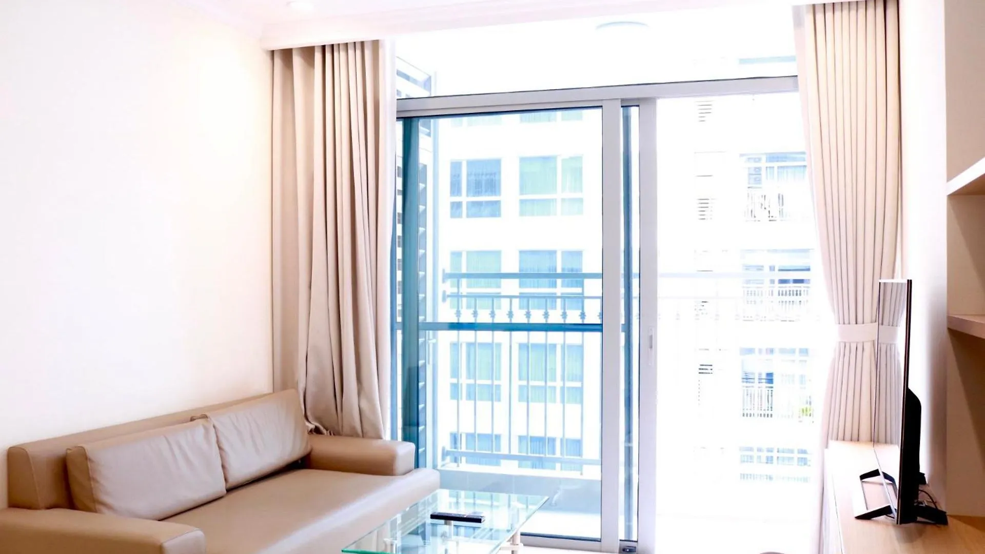 Vinhomes Central Park Zen Apartment Cho Thue Can Ho Landmark Ho Chi Minh City