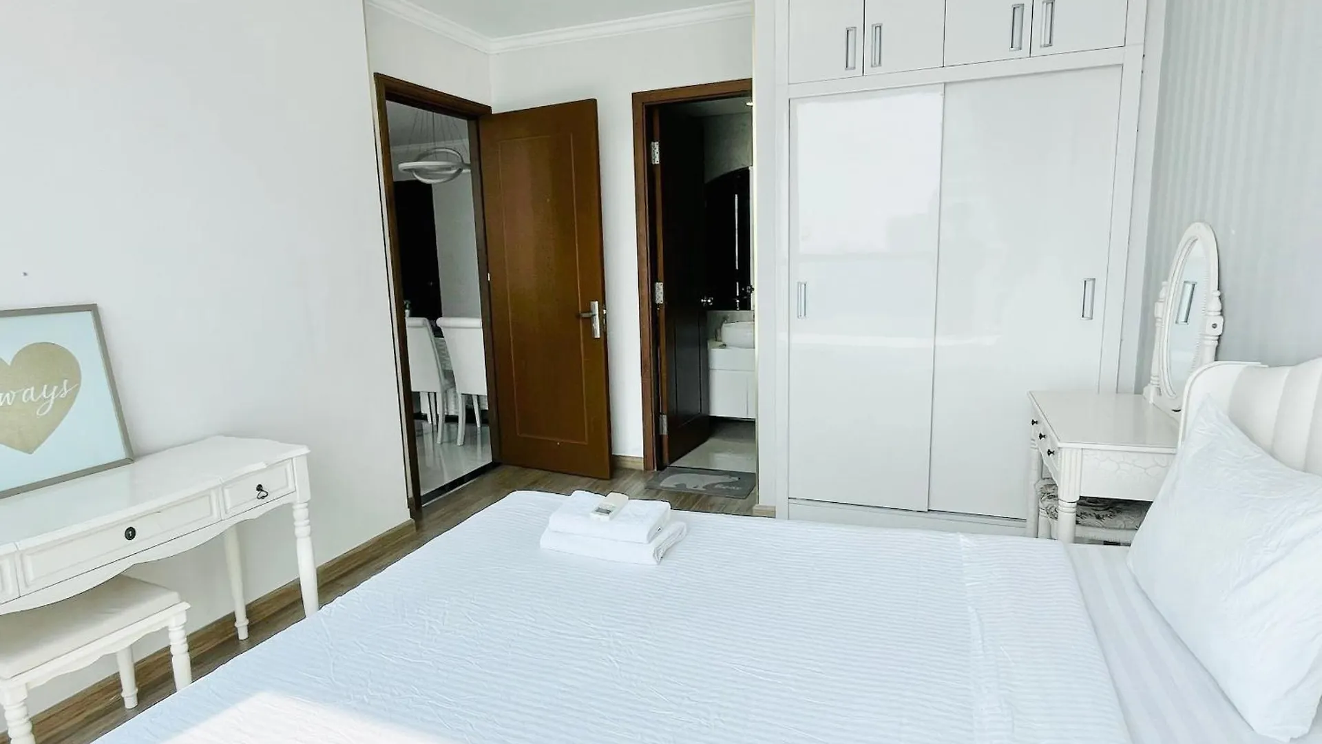 Vinhomes Central Park Zen Apartment Cho Thue Can Ho Landmark Ho Chi Minh City 0*,